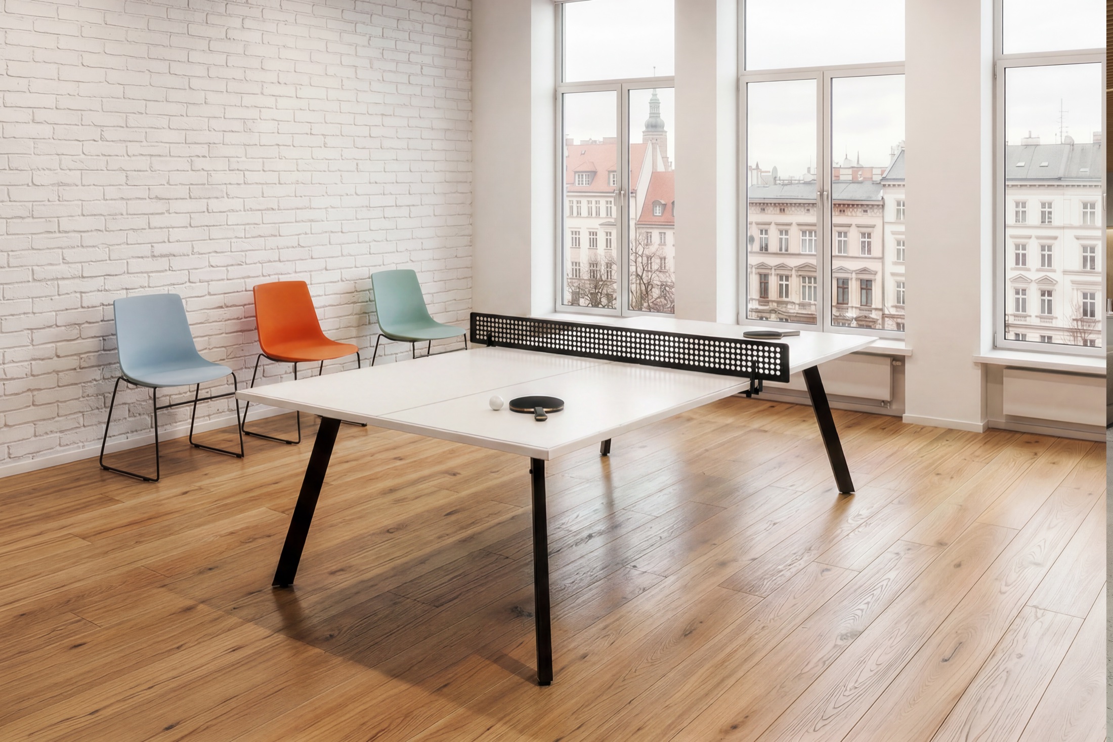 Pingpong-Tisch Junto in einem Loft, Katalogmotiv von FrameScale für Viasit